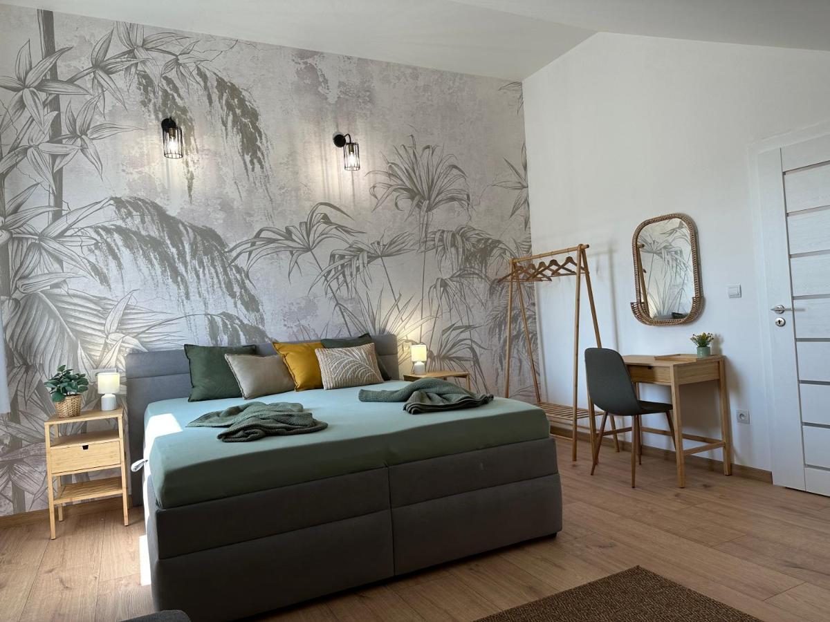 Green Apartment - City Centre - Main Square Liptovský Mikuláš 外观 照片